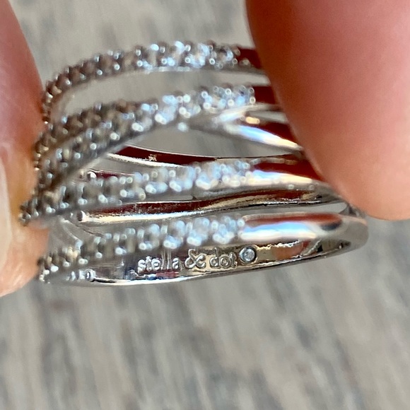 Stella & Dot Stellar Pave Ring - Silver - Picture 7 of 8